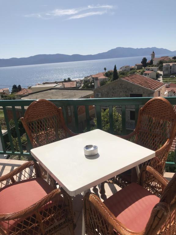 Apartmani Zderic Gradac  Exterior foto