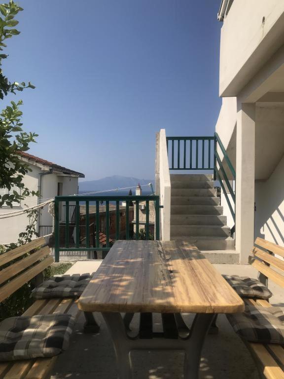 Apartmani Zderic Gradac  Exterior foto