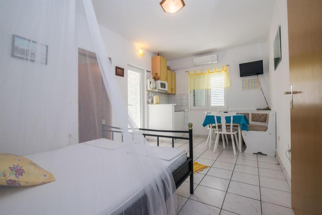 Apartmani Zderic Gradac  Exterior foto