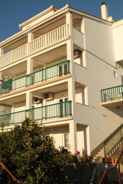Apartmani Zderic Gradac  Exterior foto